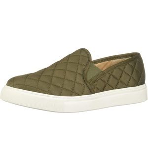 EUC Women’s Steve Madden Ecentrcq Sneaker